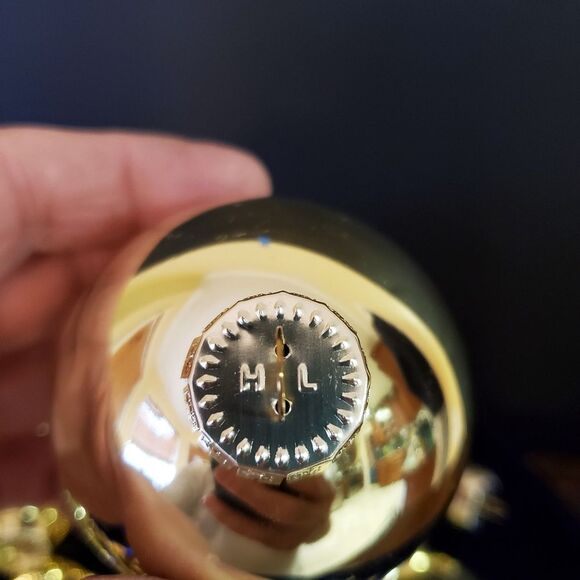 A Dozen Classic Gold Glass Christmas Ornaments - Picture 4 of 7